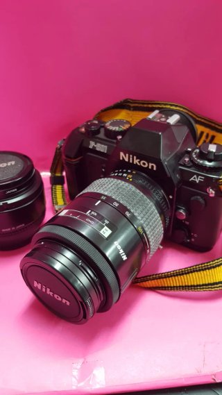 Cámara Nikon F-501 PERFECTO