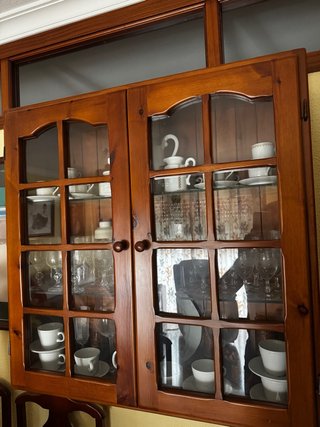 Vitrina de madera para colgar