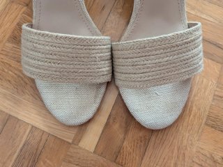 Sandalias Pull&Bear tacón beige