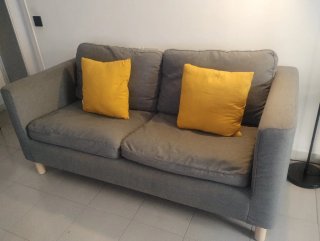 Sofá 2 plazas IKEA PÄRUP Gris