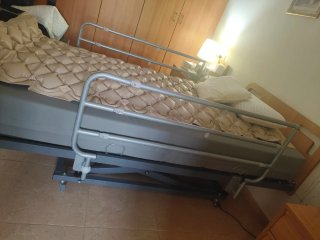Cama Hospital Articulada + Colchón Antiescaras