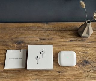 Apple Watch Ultra 2 + AirPods 4ª Gen