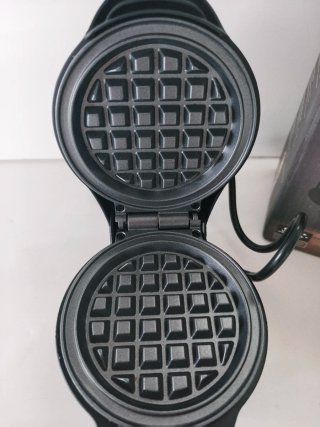 Mini Gofrera Bestron Black Label