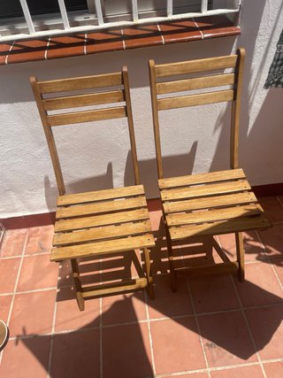 2 Sillas de Madera Plegables