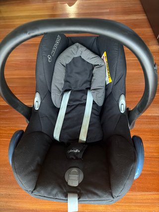 Maxi-Cosi Cabriofix