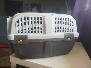 Transportín para mascotas. Con muy poco uso.