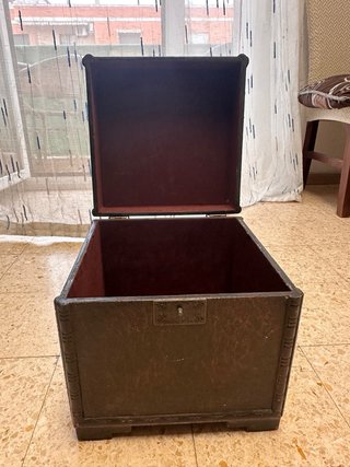 Caja decorativa madera y efecto de cuero