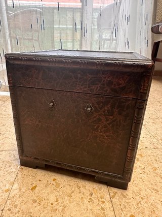 Caja decorativa madera y efecto de cuero