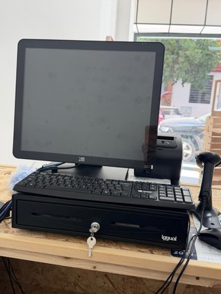 Ordenador con pantalla Táctil 10 POS Negro