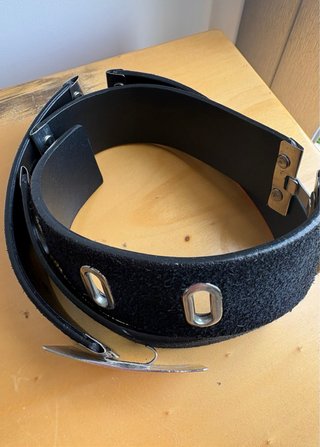 Cinturón de cuero ONLY negro con cierre metálico