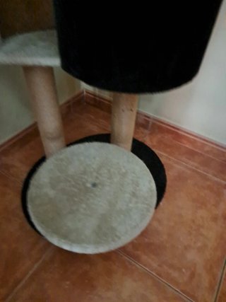 Rascador para gatos de tela y sisal