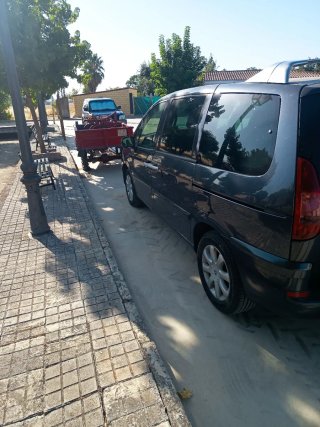 Peugeot 807