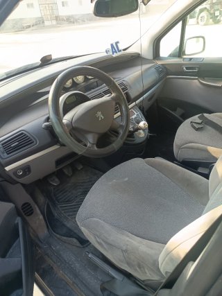 Peugeot 807