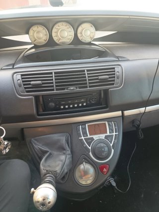 Peugeot 807
