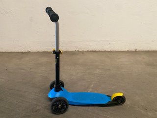Patinete 3 ruedas niño/a azul y amarillo