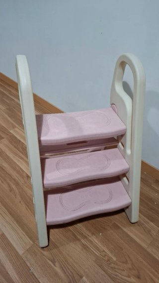 Escalera infantil plegable para lavabo