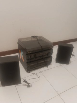 Mini cadena Hi-Fi CROWN con tocadiscos