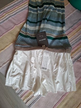 Leggins canalé acampanados de Brownie