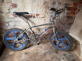 Bicicleta BMX Azul