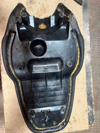 Asiento Gilera DNA 180
