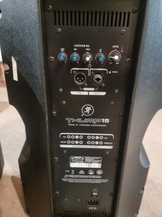 Pareja Altavoces Mackie Thump 15