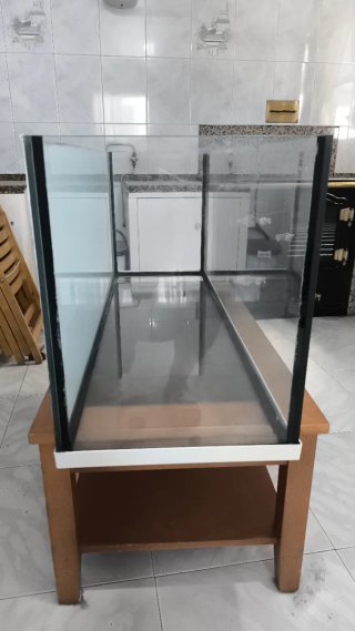 ACUARIO URNA 240
