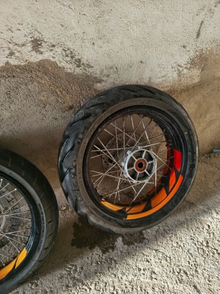 Llantas KTM 690 Supermotard