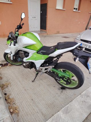 Kawasaki Z800e