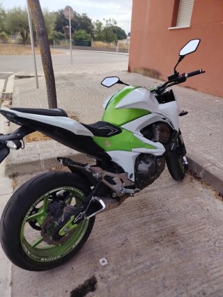 Kawasaki Z800e