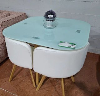 Mesa y 4 sillas comedor cristal