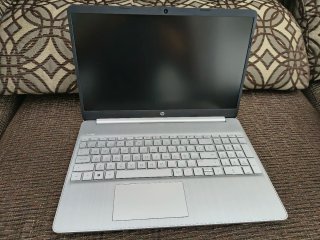Portátil HP 15,6 Ryzen 7 (8 núcleos) 16GB RAM