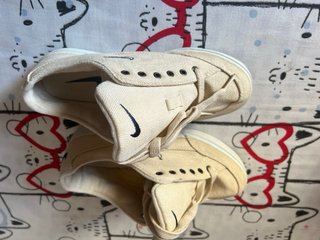 Zapatillas Nike de lona beige