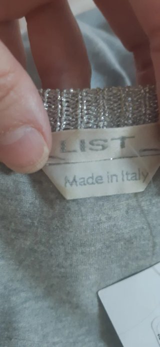Completo List top e cardigan grigio