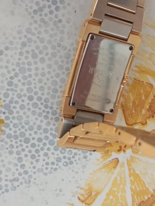 Reloj Jaguar Dorado