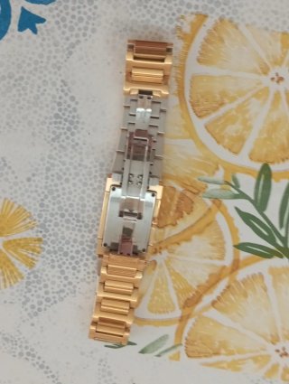 Reloj Jaguar Dorado
