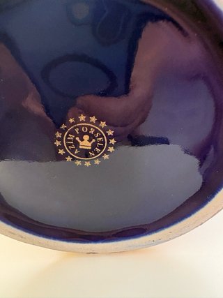 Jarrón Elama Porcelana Negro y Dorado