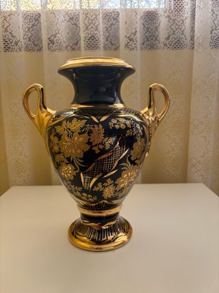 Jarrón Elama Porcelana Negro y Dorado