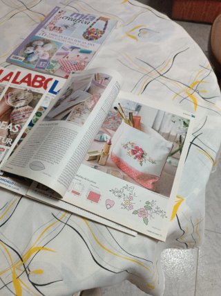 Lote 8 Revistas Labores Hogar