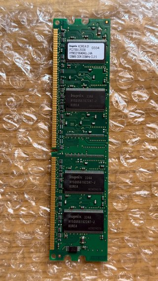 Lote Retro (Grafica AGP + Memorie RAM)