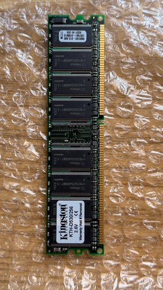 Lote Retro (Grafica AGP + Memorie RAM)
