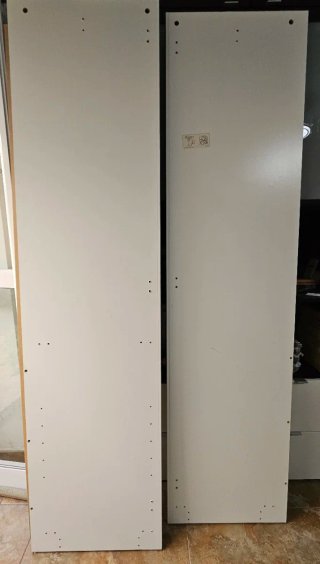 Armario blanco de madera