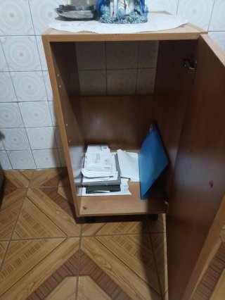 Mueble auxiliar madera 83x40x50, como nuevo, 50€