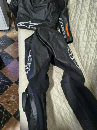 Mono Alpinestars GP Force talla 50