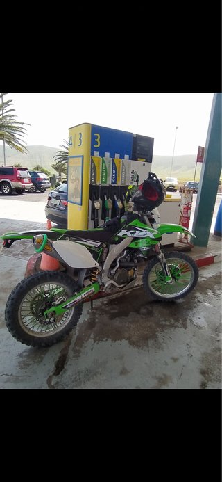 Kawasaki KLX 450R Enduro Moto