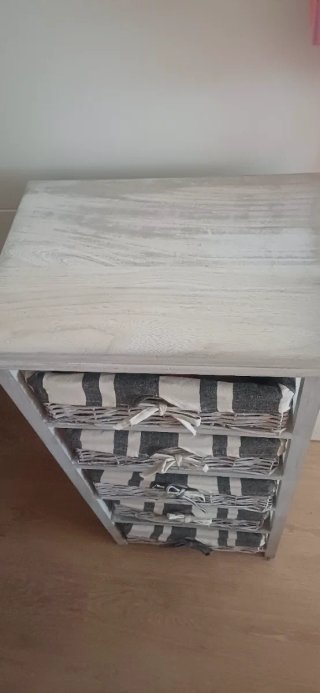 Mueble auxiliar 5 cestas mimbre y madera