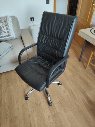 Silla de despacho giratoria con ruedas