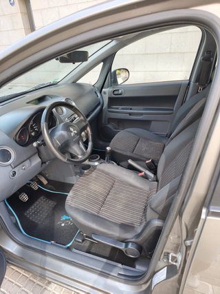 Mitsubishi Colt 2008