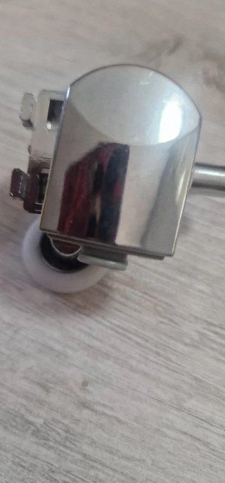 Doble rodillo para puertas