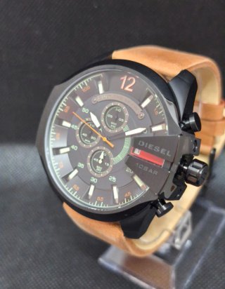 Reloj Diesel Mega Chief DZ4343 Piel Marrón