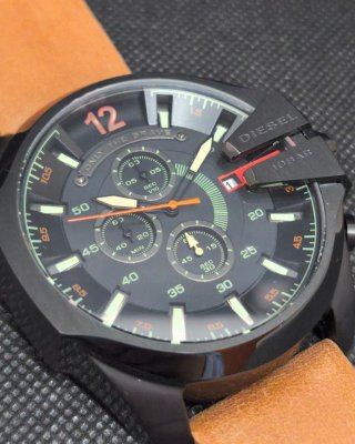 Reloj Diesel Mega Chief DZ4343 Piel Marrón